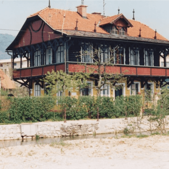 Russian Dacha in 1993 - photo by Novak Janez